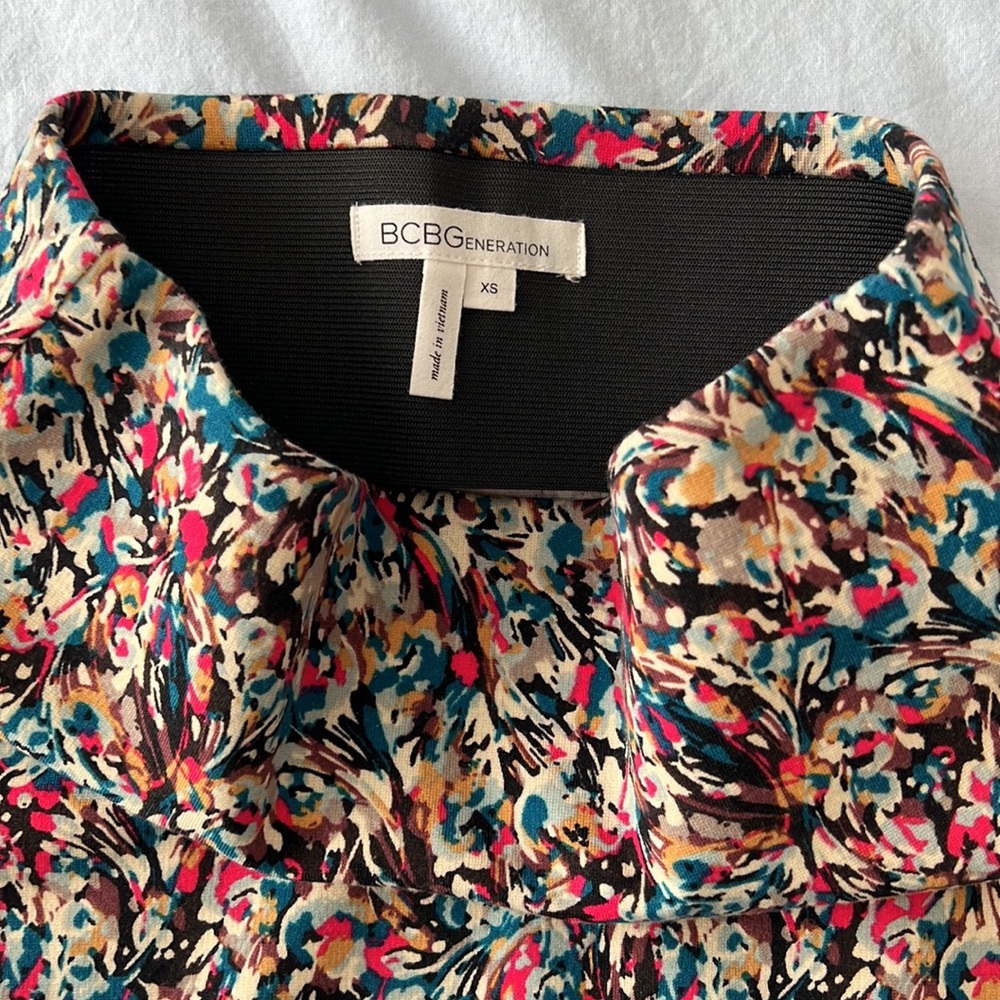 BCBGeneration skirt - Picture 3 of 3